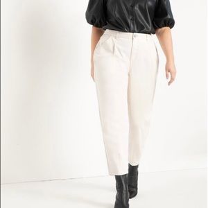 High Waisted Beige Jeans 🤍